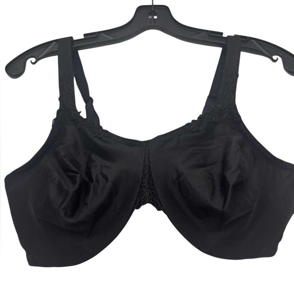WACOAL Bodysuede Ultra Seamless Bra. Black. Size 42D. EUC - Picture 2 of 9